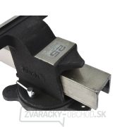 Profesionálny zverák 8