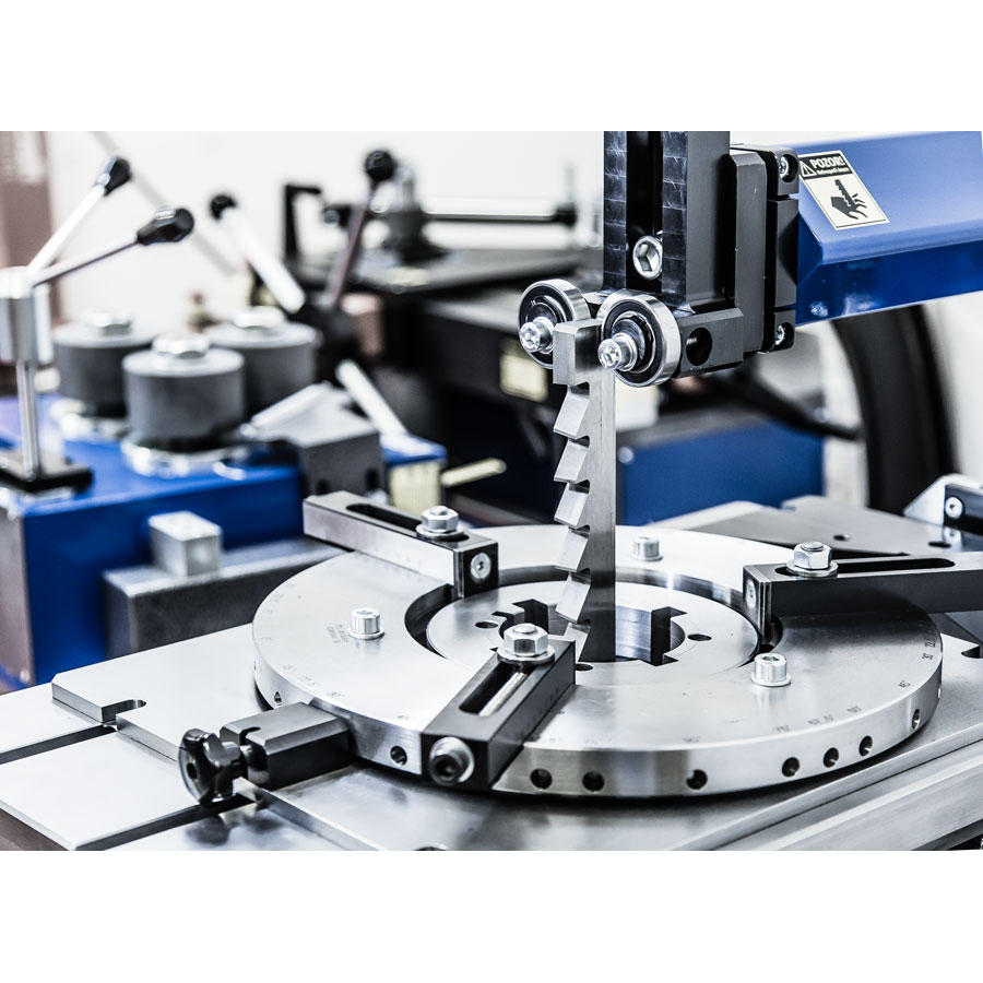 Indexovací zariadenie pre drážkovačku 050