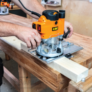 Horná frézka CMT 8E 1000 W, klieština 8 a 12mm Horná frézka CMT 8E 1000 W, klieština 8 a 12mm náhled