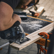 Multifunkčný skladací stôl a plošina STRONGBOLD StrongBench B910 Multifunkčný skladací stôl a plošina STRONGBOLD StrongBench B910 náhled