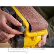 Akumulátorová pásová brúska V20 18V bez batérie Stanley FatMax SFMCW223B náhled