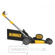 Akumulátorová kosačka s pojazdom 2x18V bez batérie DeWALT DCMWSP156N Akumulátorová kosačka s pojazdom 2x18V bez batérie DeWALT DCMWSP156N náhled