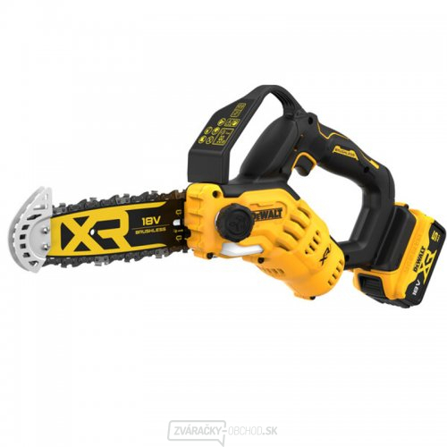 Akumulátorová vyvetvovacia píla 20cm 18V 1x5,0Ah DeWALT DCMPS520P1