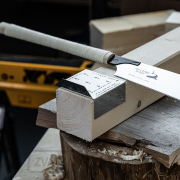 Nerezové vodítko 2x4 Rakuda na rezanie japonskou pílkou Nerezové vodítko 2x4 Rakuda na rezanie japonskou pílkou náhled