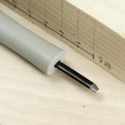Japonské rezbárske mini-dláto MARUICHI s U-čepelou - 4,5 mm Náhľad