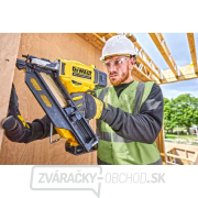 AKU klincovačka 2x5Ah DeWALT DCN930P2 18V, nabíjačka, kufor náhled