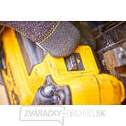 AKU klincovačka DeWALT DCN950N, bez aku a nabíjačky Náhľad
