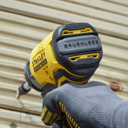 Trojrýchlostný aku rázový uťahovák 1/4 Trojrýchlostný aku rázový uťahovák 1/4