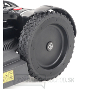 Robotická kosačka TECHline NEXTTECH LX6 4WD náhled