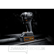 DeWalt McLaren rázový uťahovák 1/4 DCF85MP2T + príslušenstvo náhled