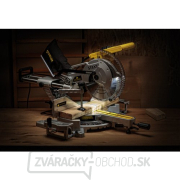 Pokosová píla 254 mm 1800 W s posuvom Stanley SM1800 náhled