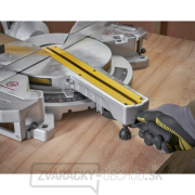 Pokosová píla 254 mm 1800 W s posuvom Stanley SM1800 náhled