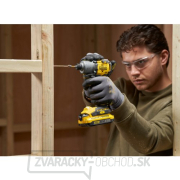 Akumulátorový rázový uťahovač V20 18V 2x2,0Ah Stanley FatMax SFMCF830D2K náhled