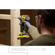 Akumulátorový rázový uťahovač V20 18V 2x2,0Ah Stanley FatMax SFMCF830D2K náhled