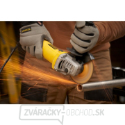 Uhlová brúska 600 W Fatmax Stanley FMEG615 náhled