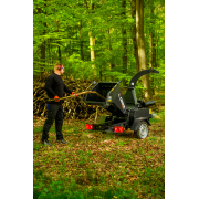 Hahn & Sohn Cedrus R13 - profesionálny prívesný drvič konárov s benzínovým motorom Loncin 18 kW náhled
