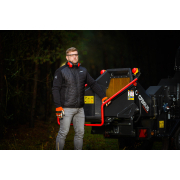 Hahn & Sohn Cedrus RBD16 - profesionálny bubnový drvič konárov s hydraulickým podávačom a prívesom kategórie B náhled