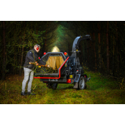 Hahn & Sohn Cedrus RBD16 - profesionálny bubnový drvič konárov s hydraulickým podávačom a prívesom kategórie B náhled
