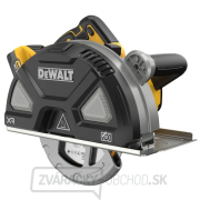 184mm kotúčová píla DeWALT na rezanie kovov s bezuhlíkovým motorom 18V XR - 2 x akumulátor POWERSTACK s kapacitou 5 Ah gallery main image