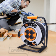 Solight predlžovací prívod - na kovovom bubne, 4 zásuvky, 40m kábel guma-neoprén, 3x 2,5mm2, IP44 náhled