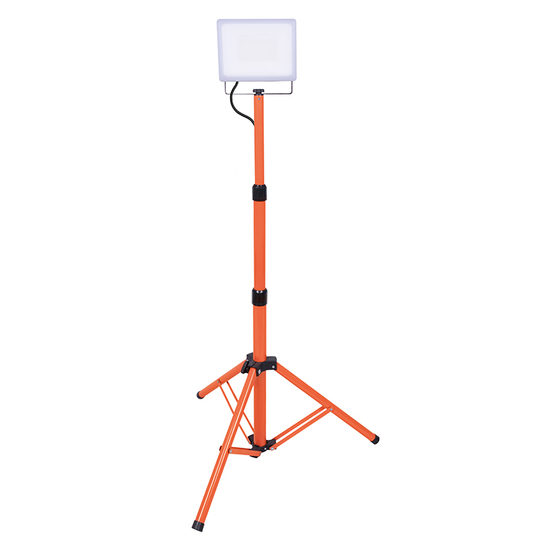 Solight LED reflektor s vysokým stojanom, 50W, 4500lm, 4000K, kábel so zástrčkou, IP65 WM-50W-FVQ