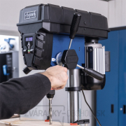 Scheppach TBM 250 Vario stojanová vŕtačka s krížovým laserom Náhľad