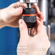 Scheppach TBM 250 Vario stojanová vŕtačka s krížovým laserom Náhľad