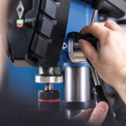 Scheppach TBM 250 Vario stojanová vŕtačka s krížovým laserom náhled