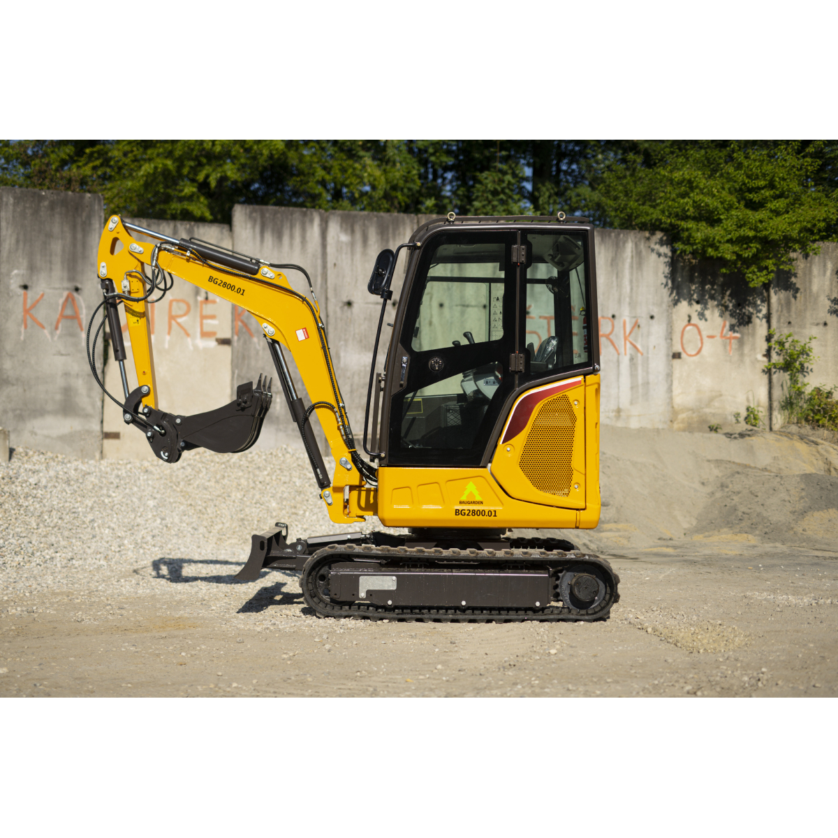 Minibager Baugarden BG2800.01 Kubota lyžice 500mm, Rýchloupinák hydraulický 8001BG280001KU