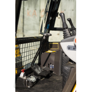 Minibager Baugarden BG2800.01 Kubota lyžice 500mm, Rýchloupinák hydraulický náhled