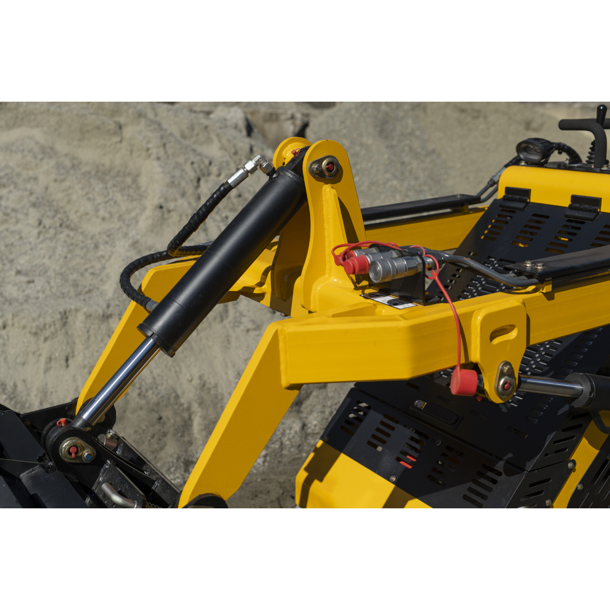 Mininakladač pásový BAUGARDEN 323T Briggs&Stratton lyžica 850mm Náhľad