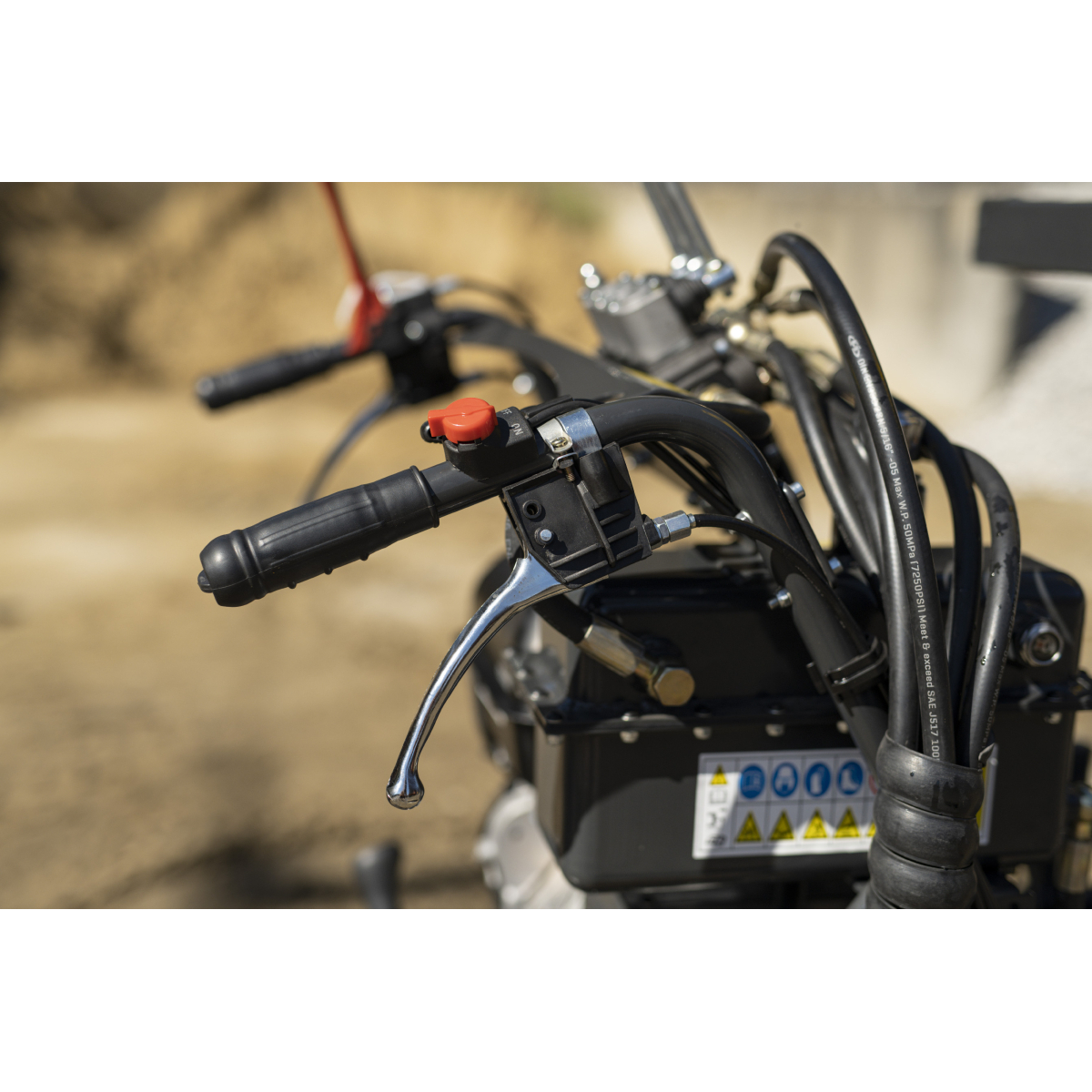 Pásový mini dumper BAUGARDEN BGCH5630HTS Náhľad