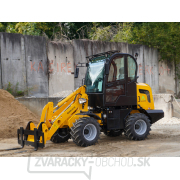 Kolesový nakladač BAUGARDEN BGKN12CAB + lyžica 1480mm + hydroupinák Náhľad